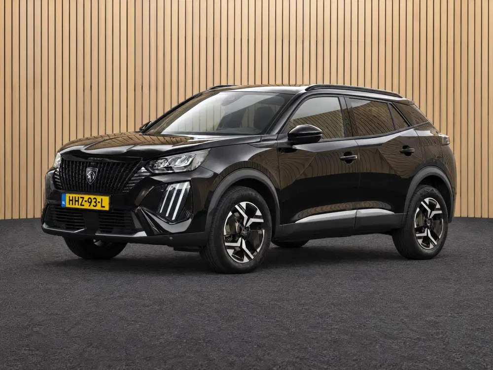 Peugeot 2008 1.2 Hybrid 145 Allure uit 2025, foto 5