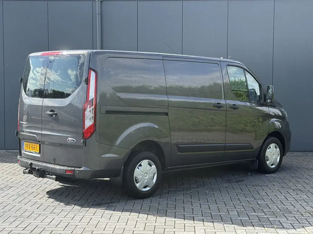 Ford Transit Custom 2.0 TDCI uit 2022, foto 3