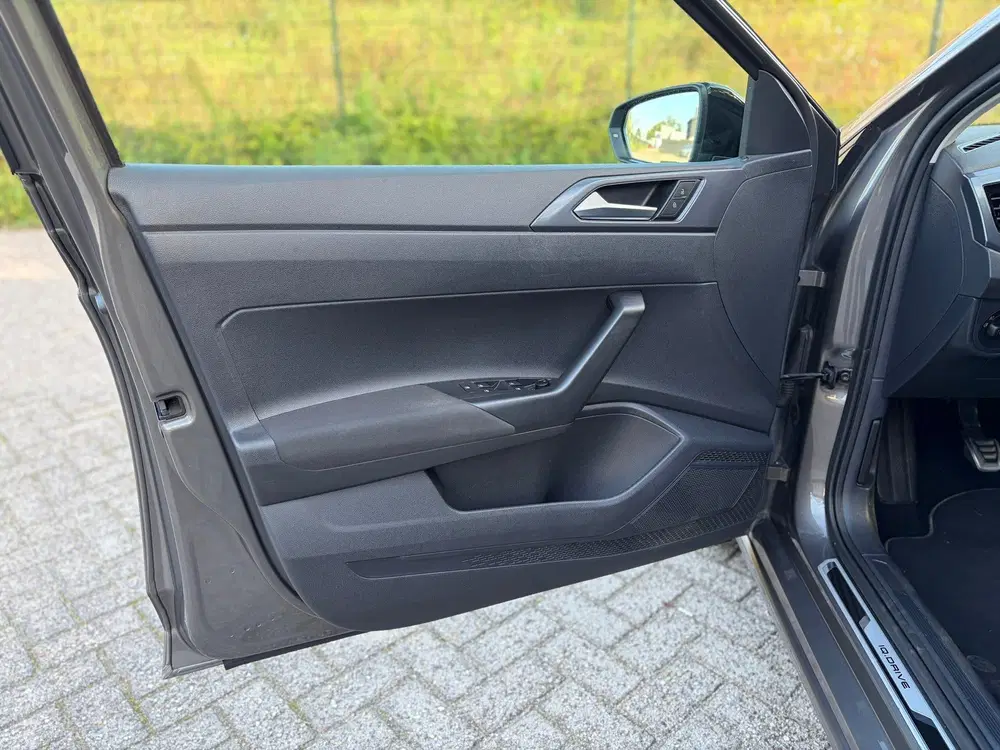 Volkswagen Polo 1.0 TSI Highline IQ DRIVE I CARPLAY I 360 uit 2019, foto 11