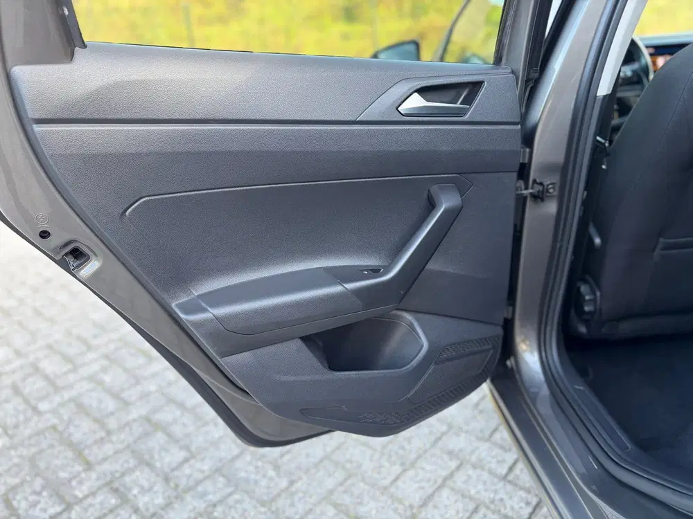 Volkswagen Polo 1.0 TSI Highline IQ DRIVE I CARPLAY I 360 uit 2019, foto 9