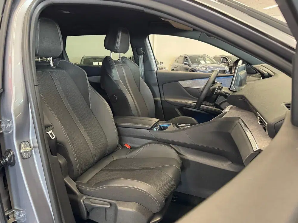 Peugeot 5008 1.2 GT-LINE 7PRS uit 2024, foto 14