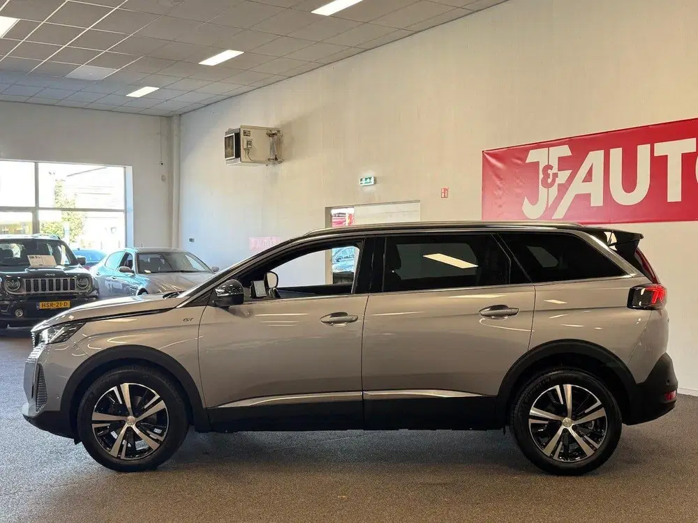 Peugeot 5008 1.2 GT-LINE 7PRS uit 2024, foto 2