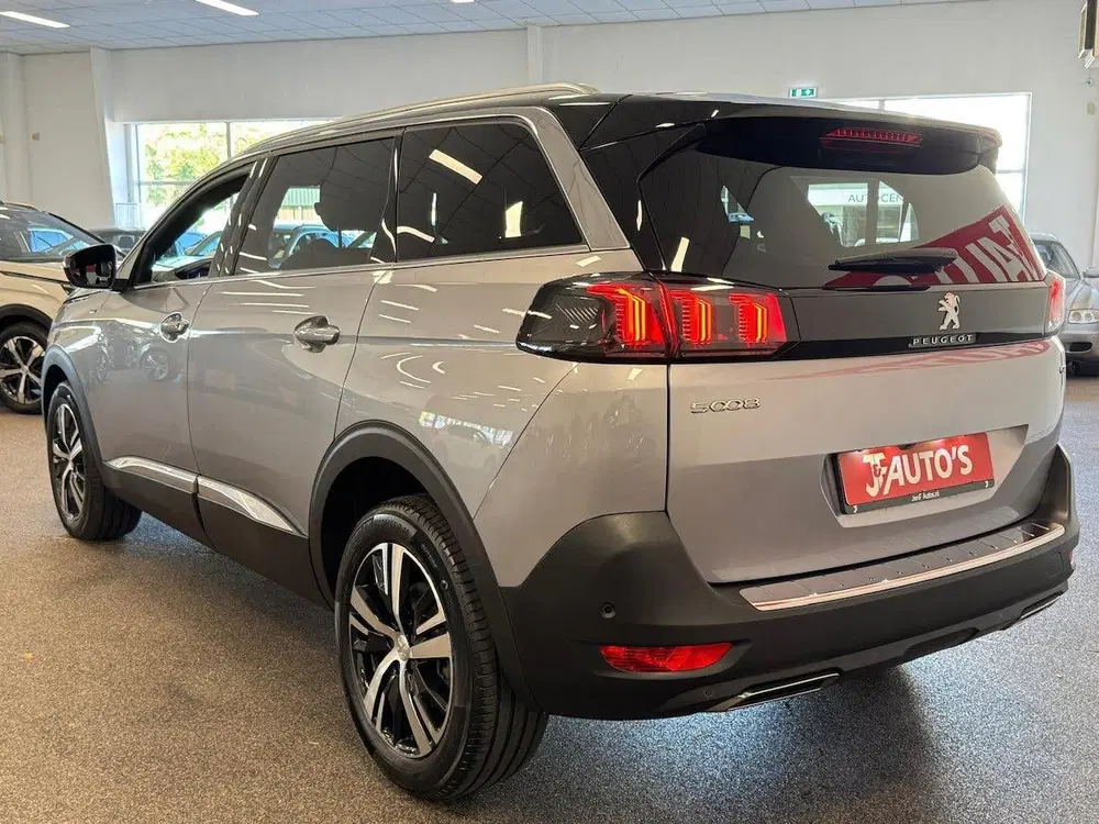 Peugeot 5008 1.2 GT-LINE 7PRS uit 2024, foto 3