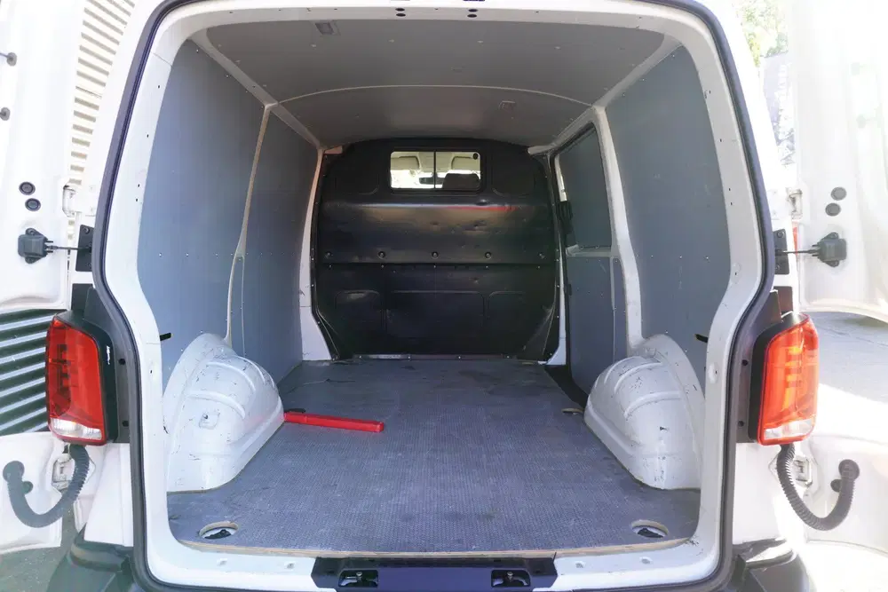 Volkswagen Transporter 150pk Automaat L1H1 Apple Carplay Par uit 2024, foto 2