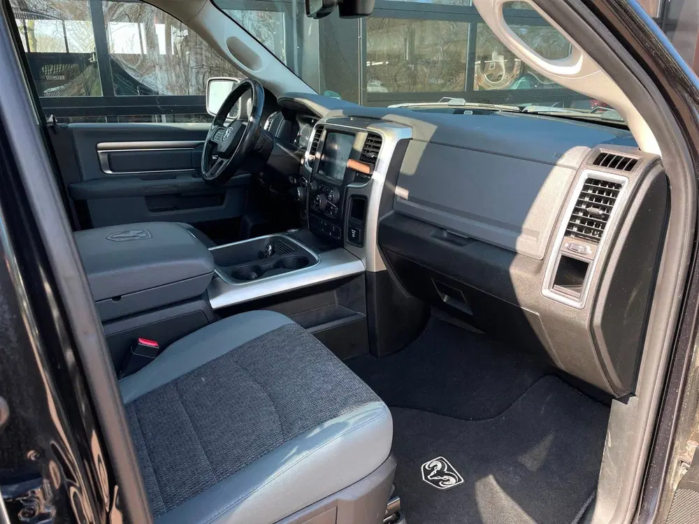 Dodge RAM 5.7 V8 4x4 Crew Cab Big Horn uit 2019, foto 7