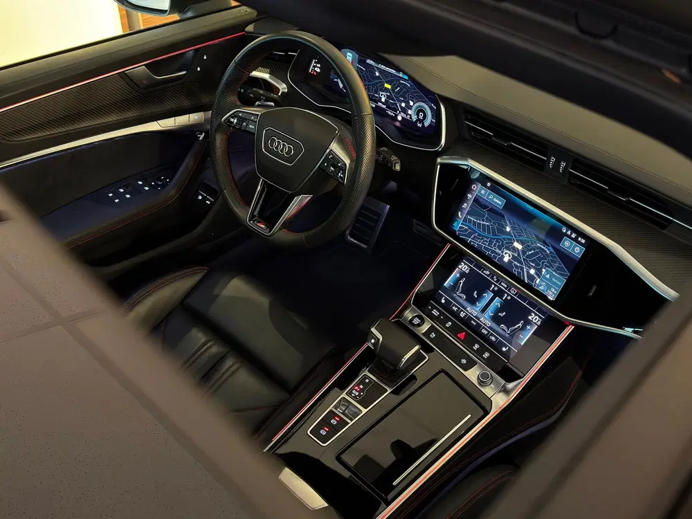 Audi A6 55 TFSI e QUATTRO 3x S-LINE 367PK uit 2023, foto 2
