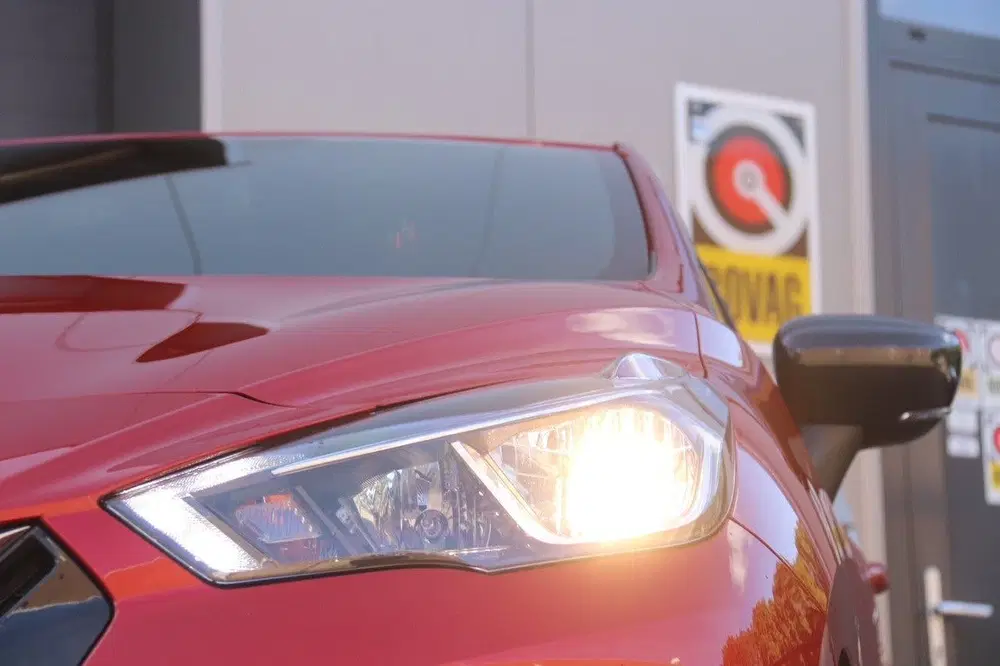 Nissan Micra 1.0 IG-T N-Sport Automaat uit 2021, foto 3