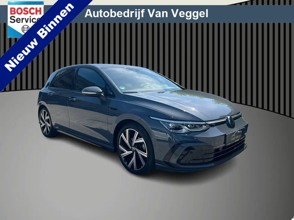 Volkswagen Golf 1.5 eTSI 150 pk R-Line camera uit 2024