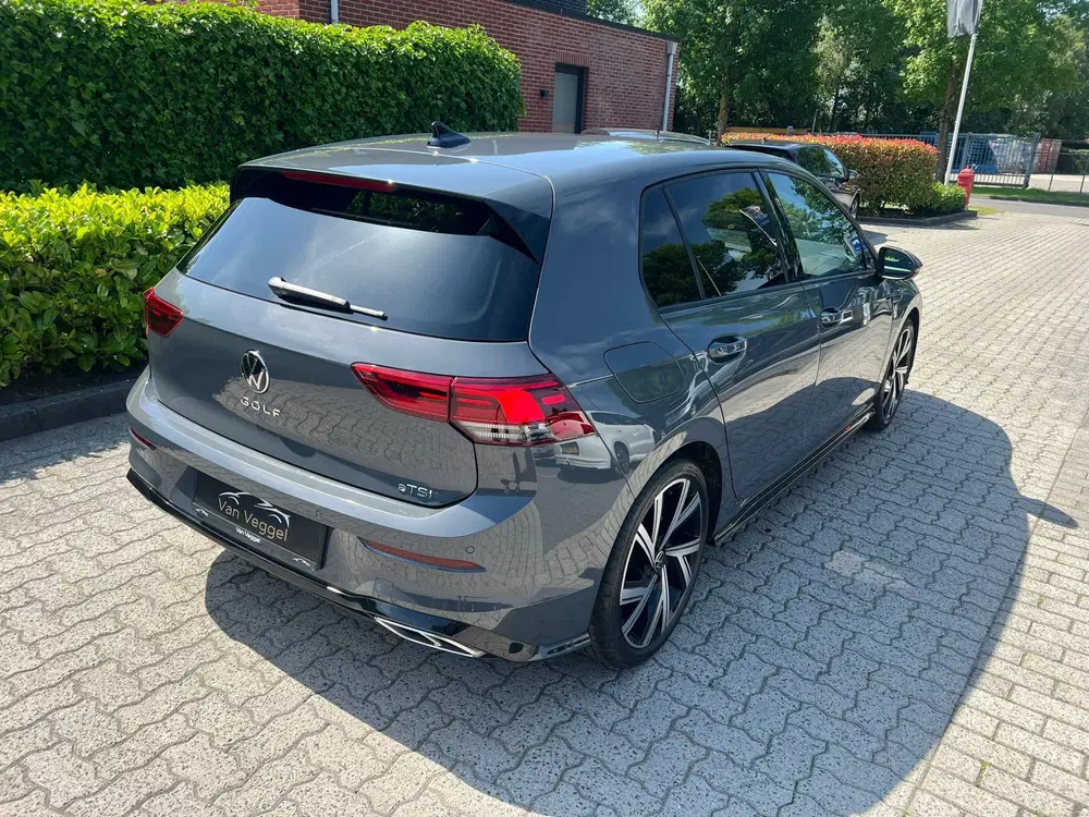 Volkswagen Golf 1.5 eTSI 150 pk R-Line camera uit 2024, foto 3