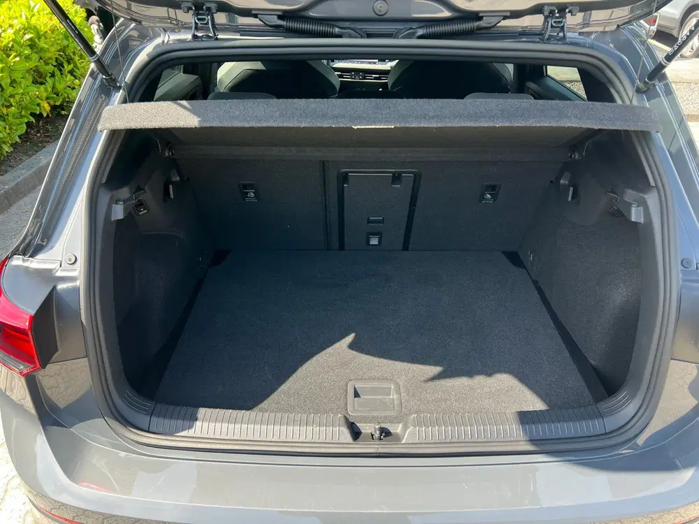 Volkswagen Golf 1.5 eTSI 150 pk R-Line camera uit 2024, foto 6
