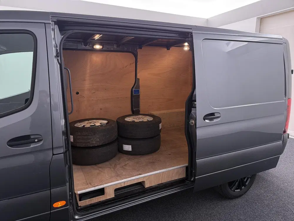 Mercedes-Benz Sprinter 319 1.9 CDI L2H1 RWD uit 2023, foto 7