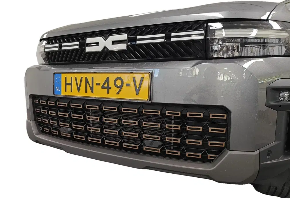Dacia Bigster 1.8 Hybrid 155 Extreme AUTOMAAT NAVI TREKH uit 2025, foto 12