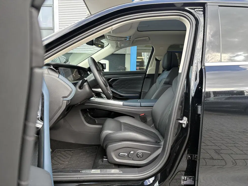 Voyah Free Flagship 4WD 106 kWh uit 2025, foto 15