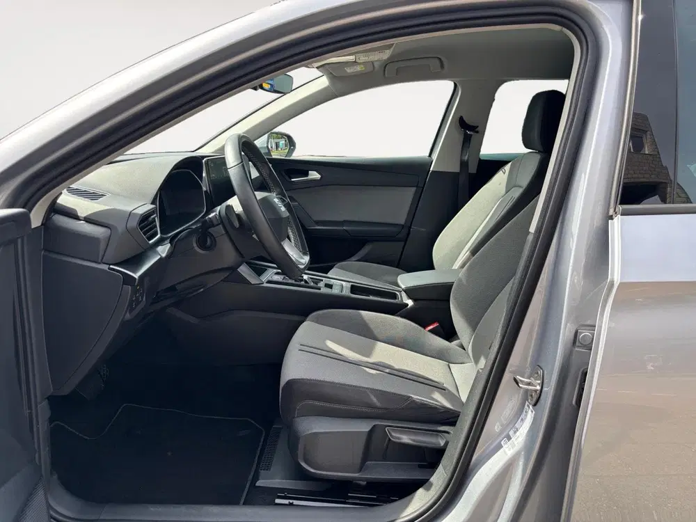 SEAT Leon 1.0 eTSI Style Business Intense uit 2023, foto 10
