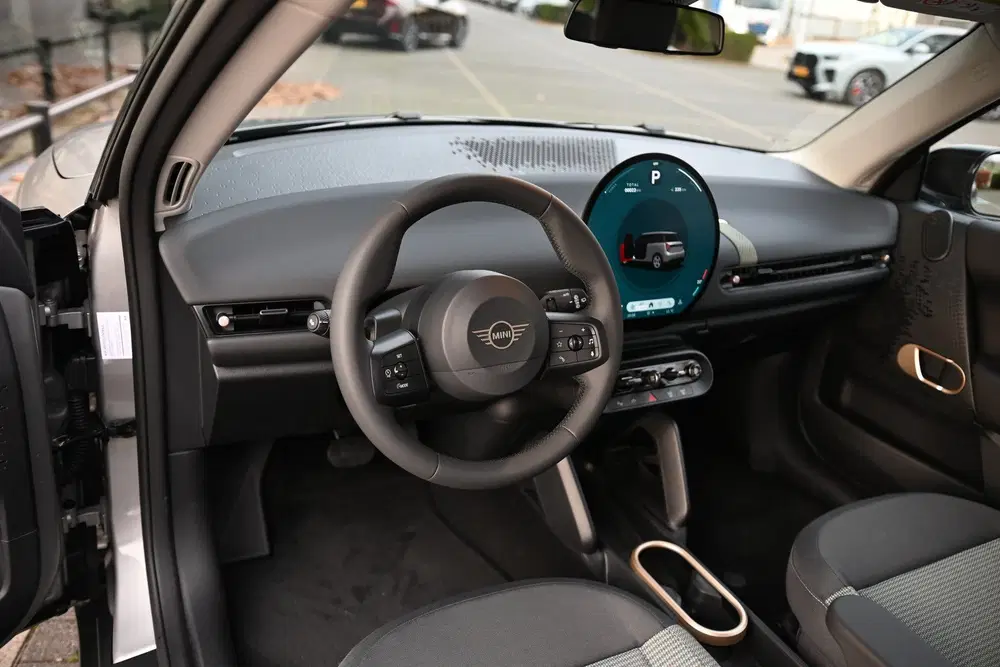 Mini Hatchback Cooper SE uit 2026, foto 6