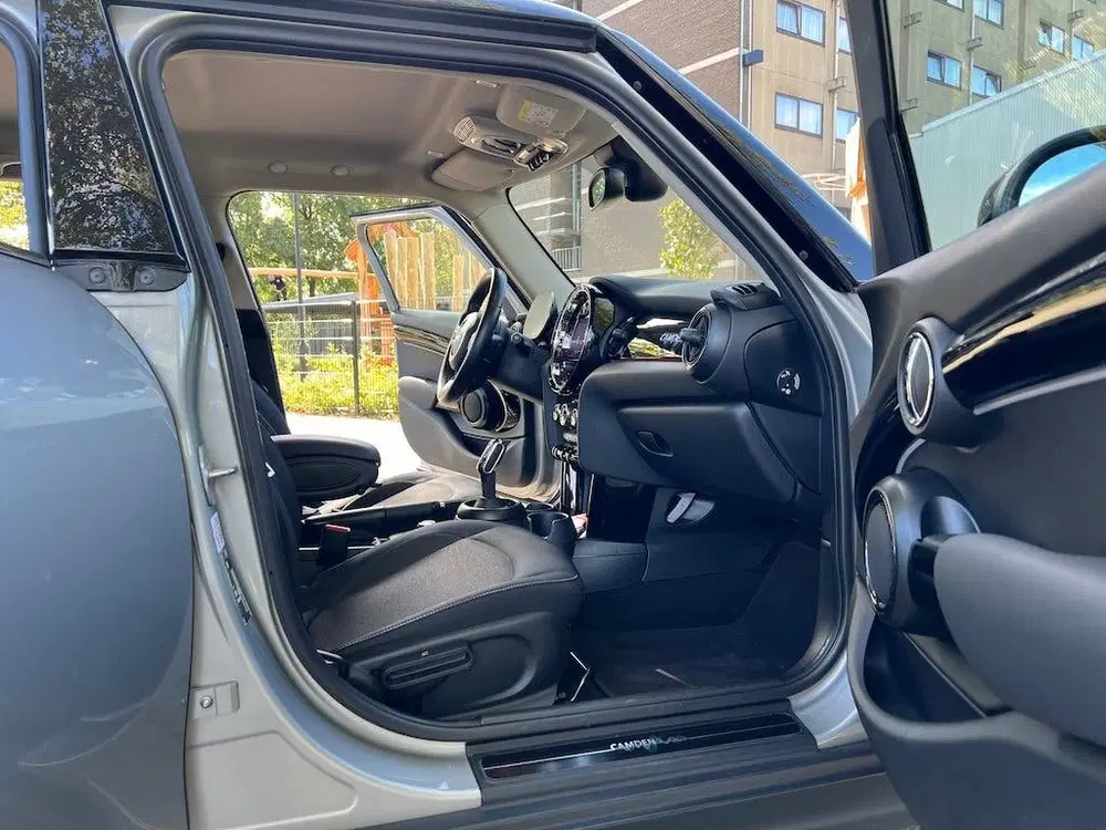 Mini Cooper Cooper 5-Deurs 1.5 136pk Automaat Apple Ca uit 2023, foto 13