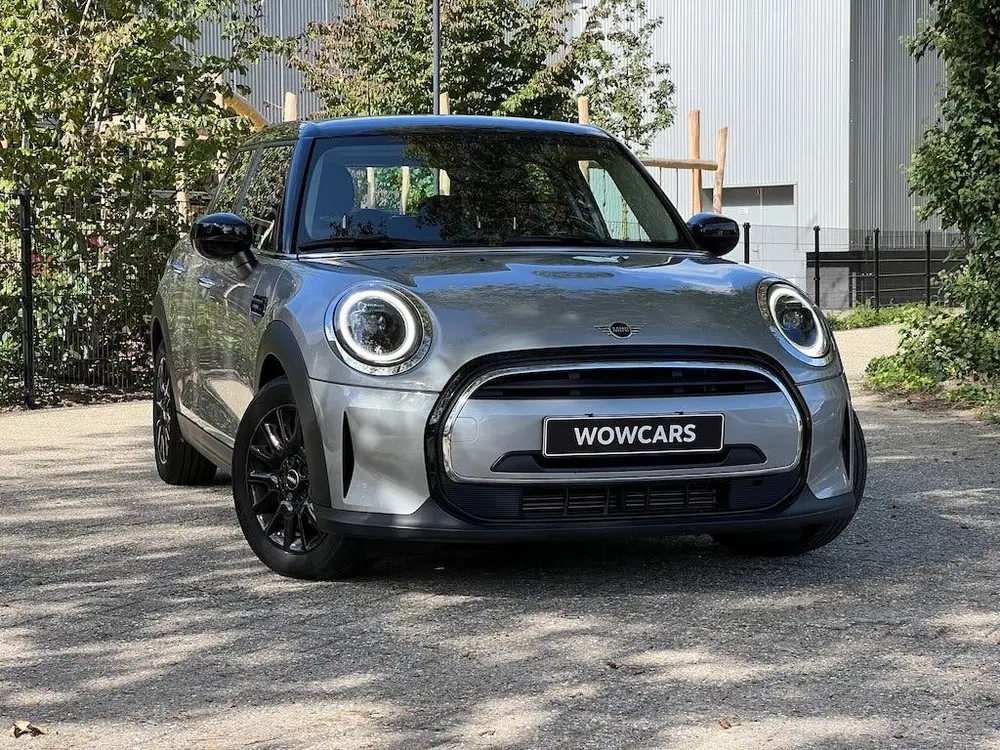 Mini Cooper Cooper 5-Deurs 1.5 136pk Automaat Apple Ca uit 2023, foto 2