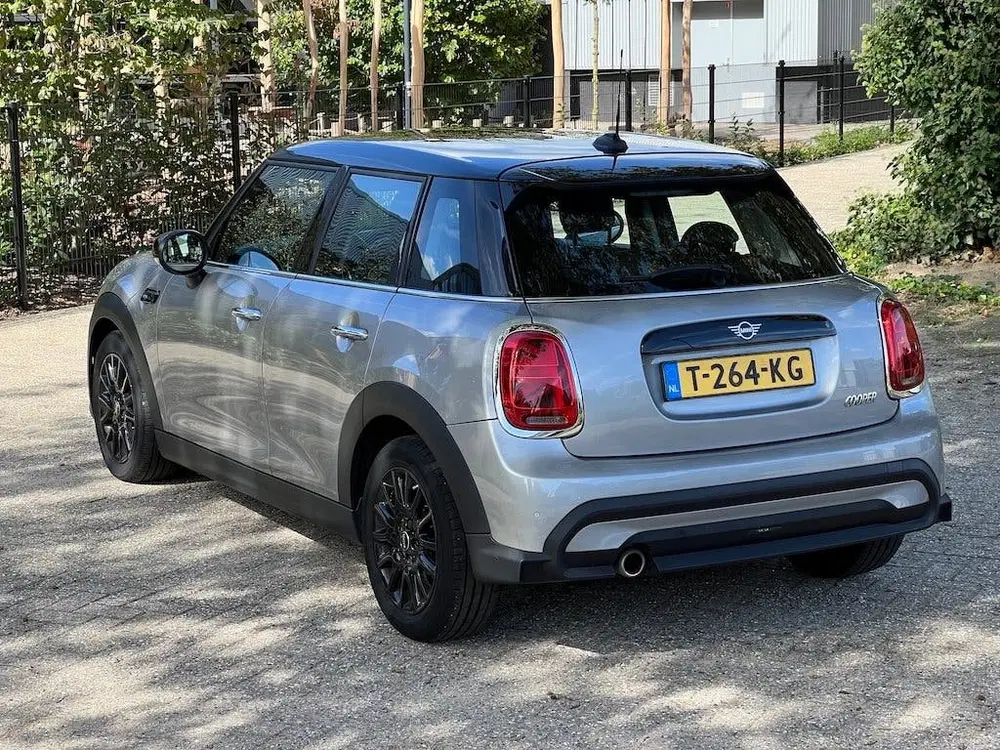 Mini Cooper Cooper 5-Deurs 1.5 136pk Automaat Apple Ca uit 2023, foto 6