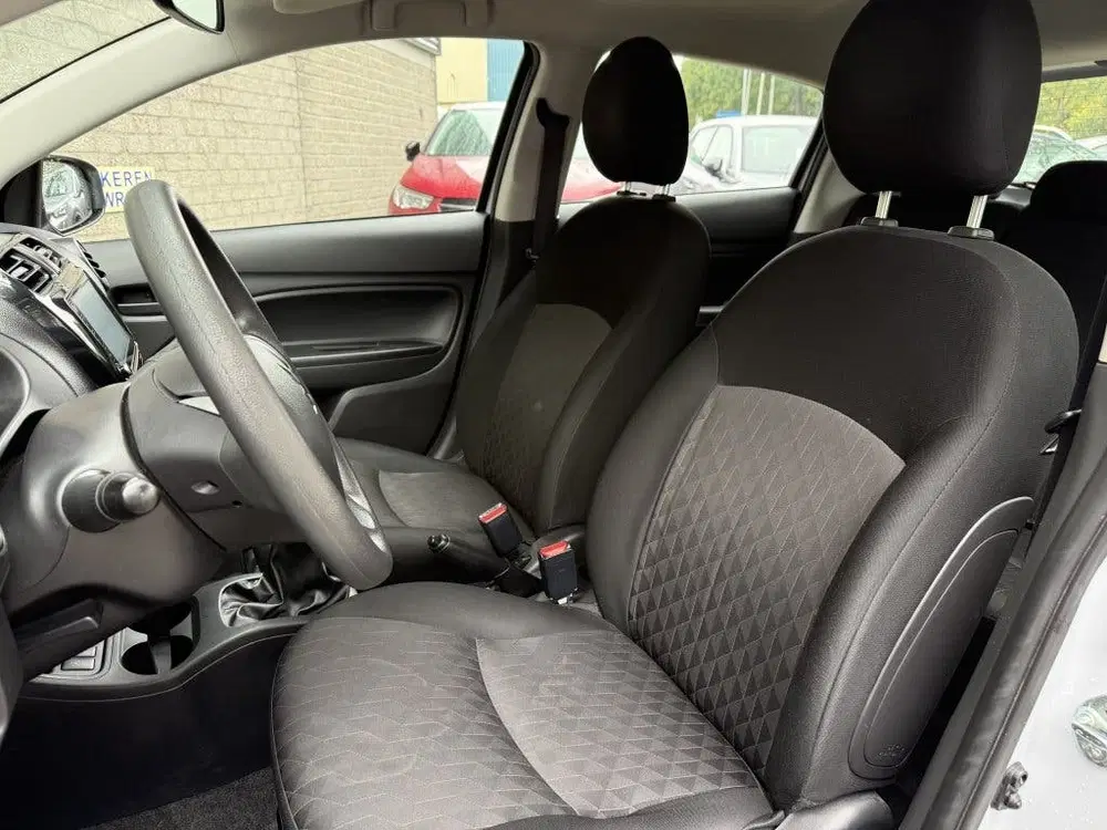 Mitsubishi Space Star 1.2 Connect+ Carplay uit 2022, foto 4