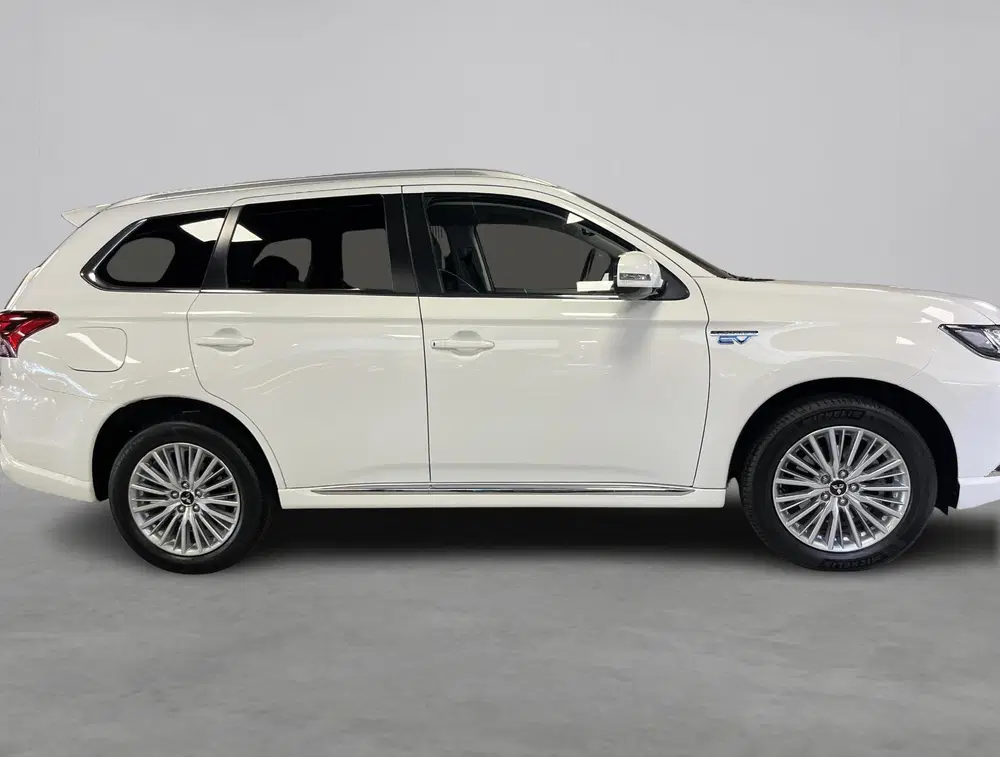 Mitsubishi Outlander 2.4 PHEV Limited adaptieve cruise contr uit 2019, foto 6