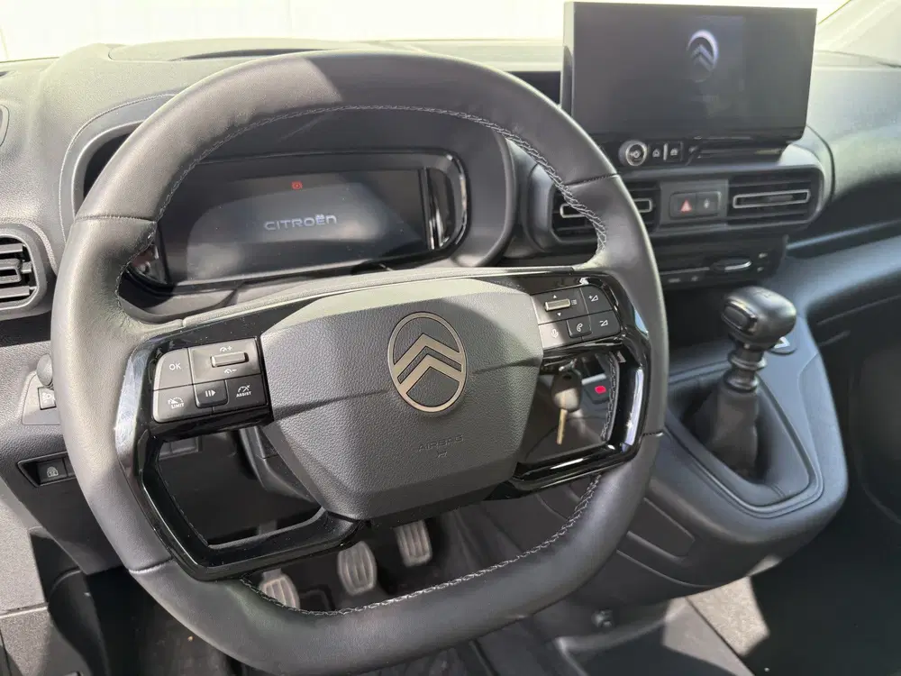 Citroën Berlingo 4+1 uit 2025, foto 12