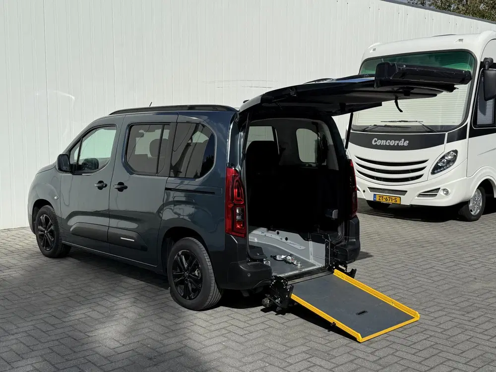 Citroën Berlingo 4+1 uit 2025, foto 4
