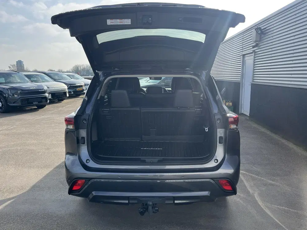 Toyota Highlander AWD 2.5 Hybrid Executive 7 persoons Trekha uit 2024, foto 13