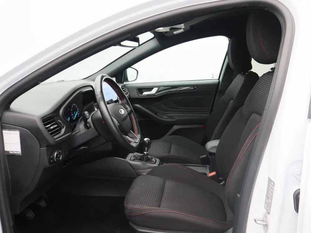 Ford Focus 1.0 EcoBoost Hybrid ST Line uit 2023, foto 5