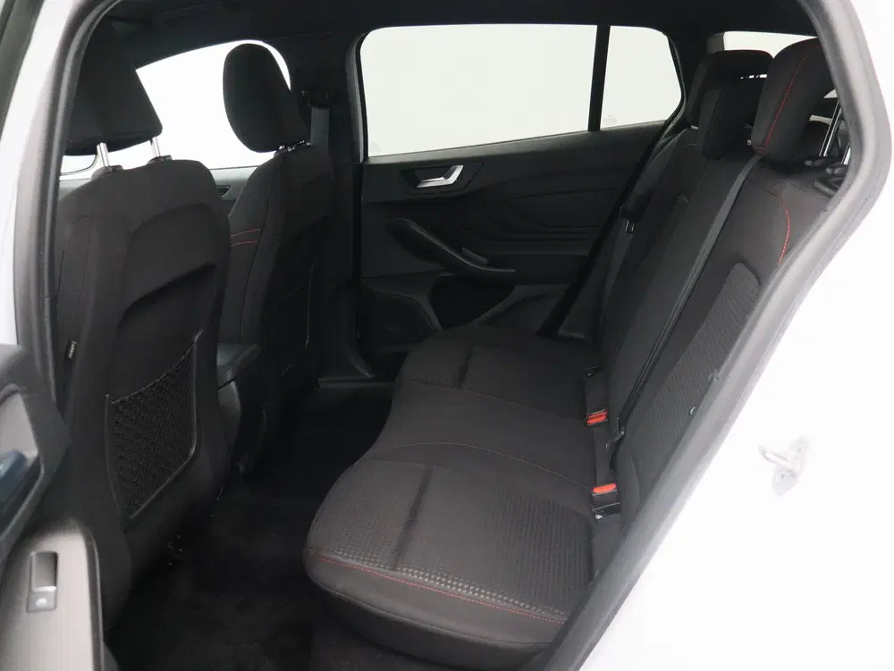 Ford Focus 1.0 EcoBoost Hybrid ST Line uit 2023, foto 9