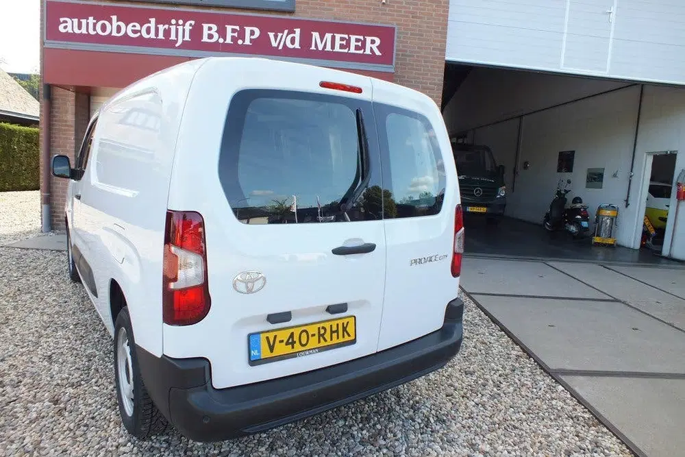 Toyota Proace City 1.5 D-4D Live Long 3-zits Carplay uit 2024, foto 6