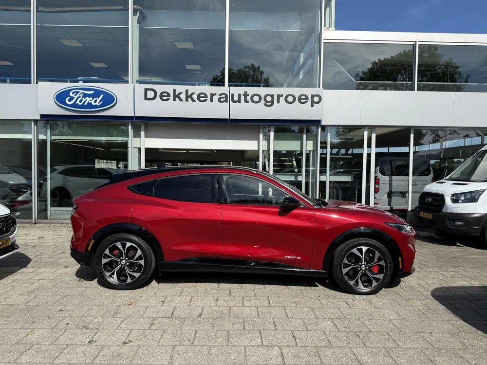 Ford Mustang Mach-E AWD 75 kWh uit 2021, foto 6