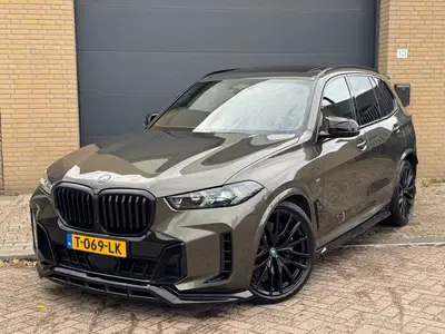 BMW X5 XDrive50e M Sport pro Launch Edition Vol O uit 2023