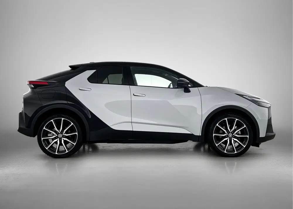 Toyota C-HR 2.0 Plug-in Hybrid 220 GR SPORT Première E uit 2025, foto 14
