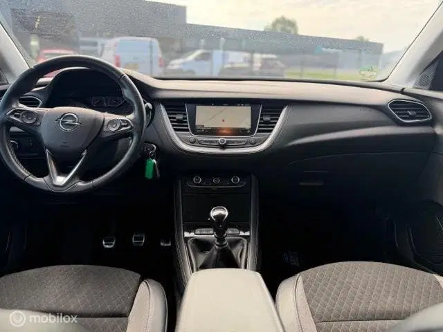 Opel Grandland 1.2 Turbo Innovation uit 2020, foto 11