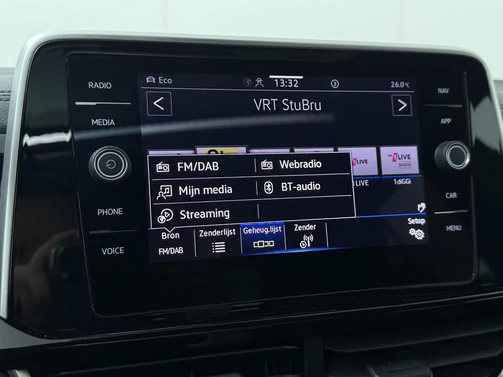 Volkswagen T-Roc 1.5 TSI R-Line Business uit 2023, foto 14