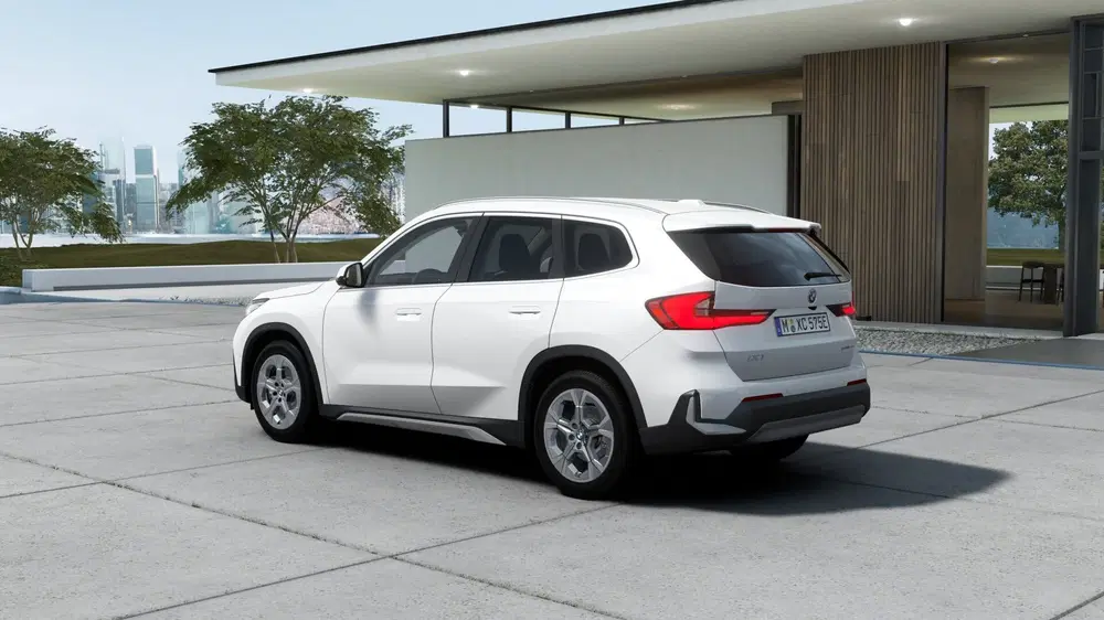 BMW iX1 eDrive20 Pure Edition uit 2026, foto 2
