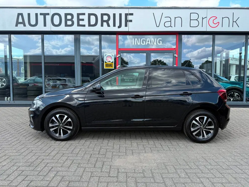 Volkswagen Polo 1.0 TSI Comfortline Business uit 2021, foto 2