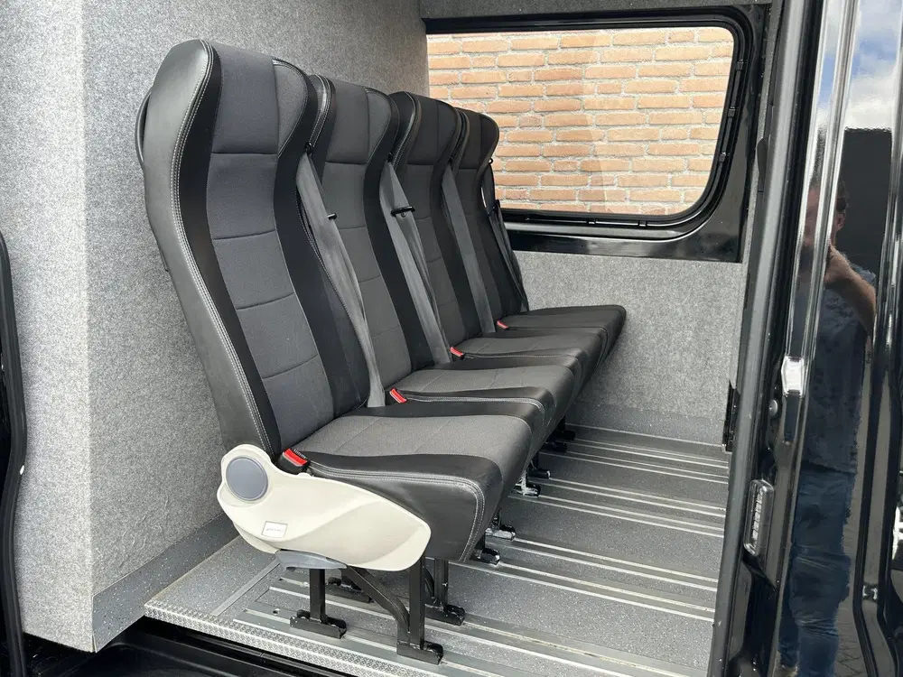 Mercedes-Benz Sprinter 317CDI 170PK L3H2 Dubbelcabine 6-Pers uit 2023, foto 3