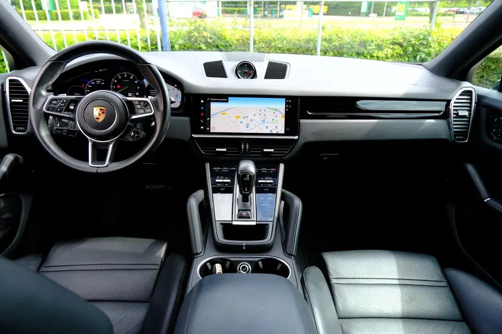 Porsche Cayenne Cayenne Coupé 3.0 E-Hybrid Platinum Editio uit 2022, foto 11