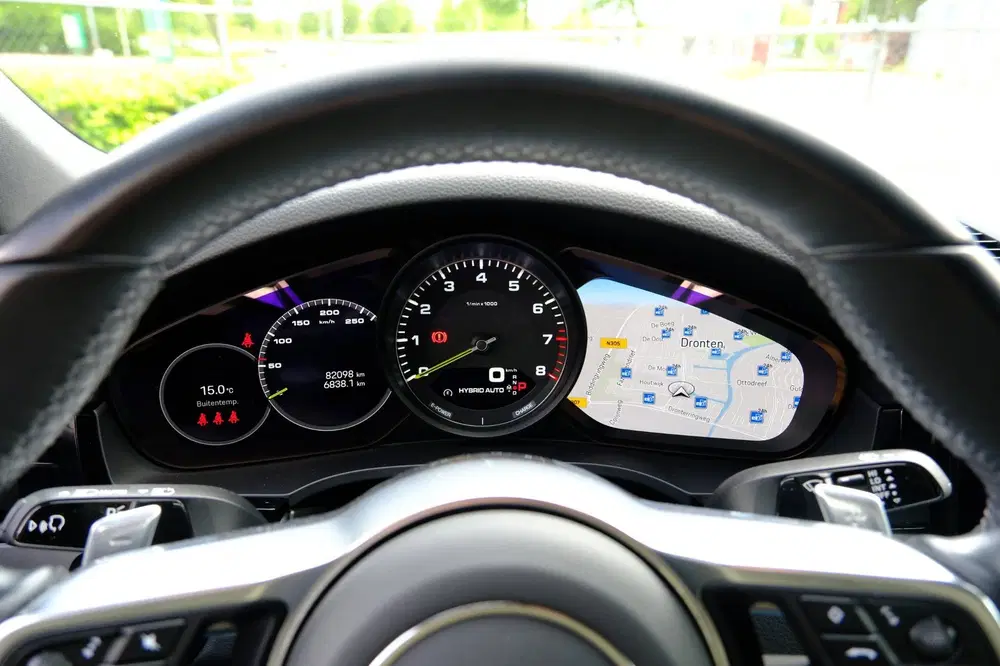 Porsche Cayenne Cayenne Coupé 3.0 E-Hybrid Platinum Editio uit 2022, foto 12