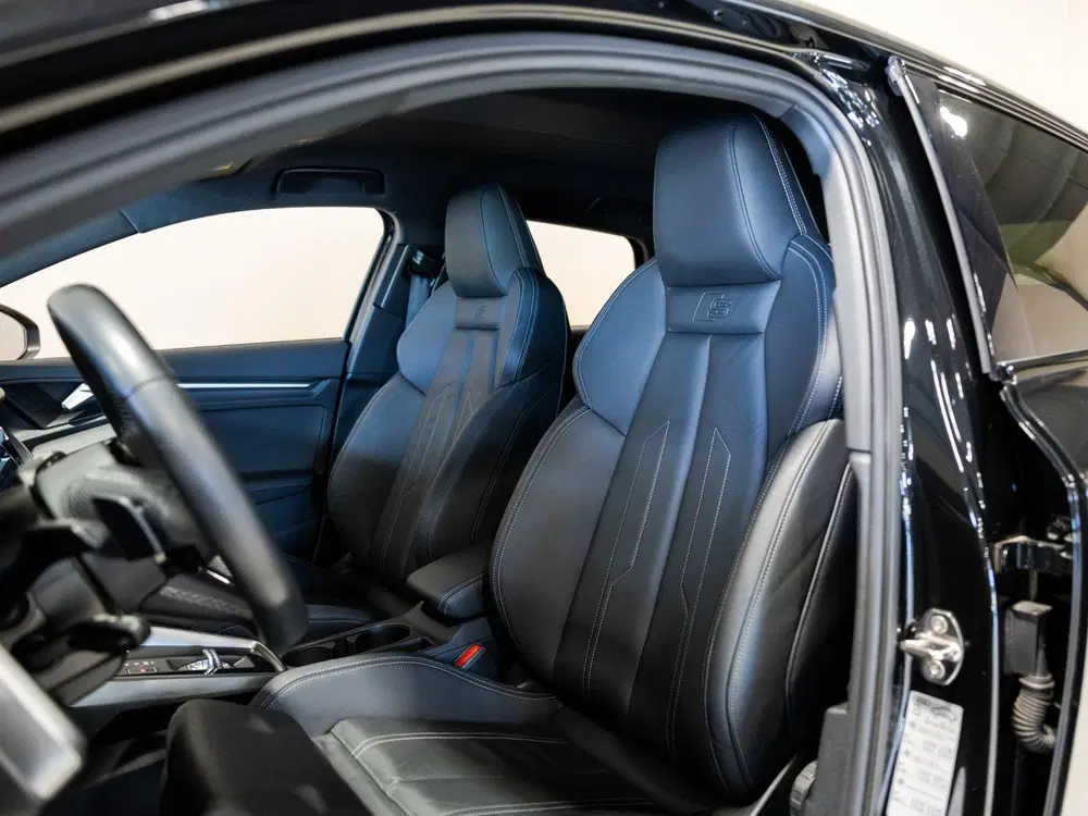 Audi A3 45 TFSI e S-Line edition Competition SOH 9 uit 2022, foto 6