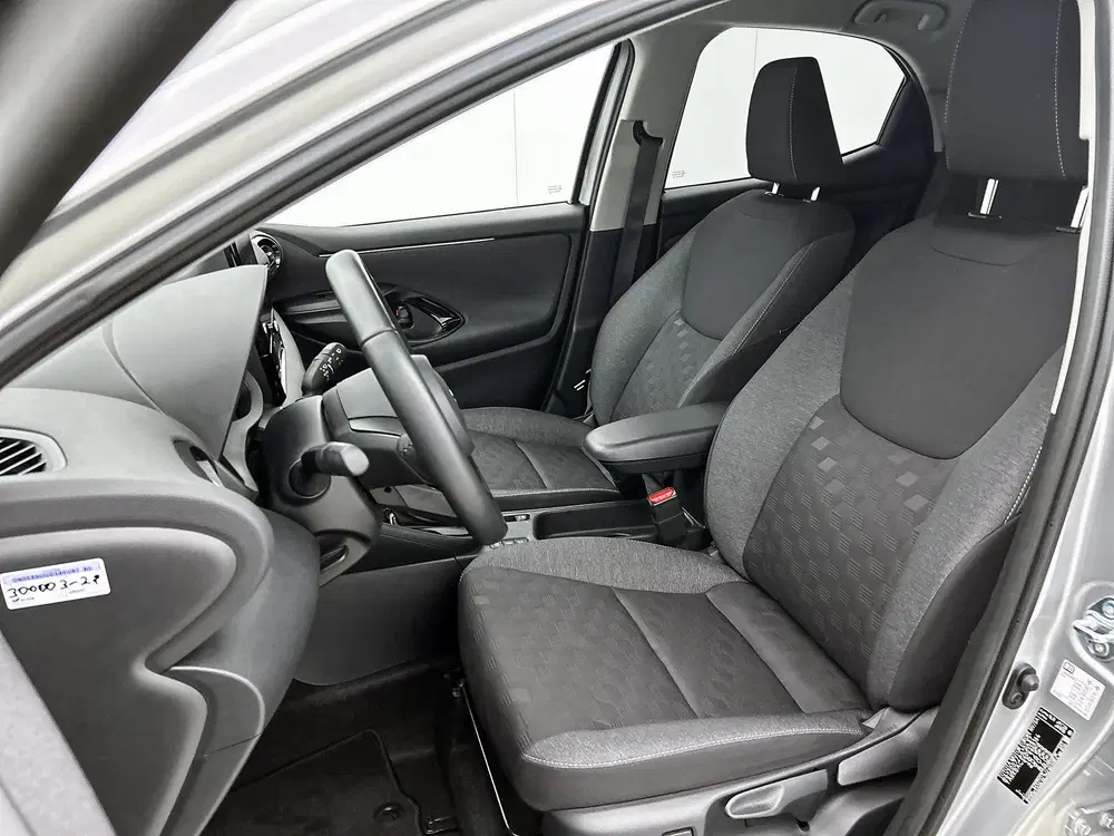 Toyota Yaris 1.5 Hybrid 115 pk Dynamic automaat uit 2025, foto 15