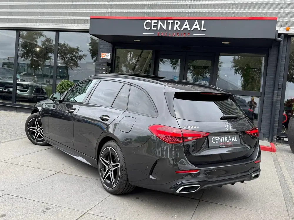 Mercedes-Benz C-Klasse 300 e AMG Line 313PK Pano uit 2023, foto 6