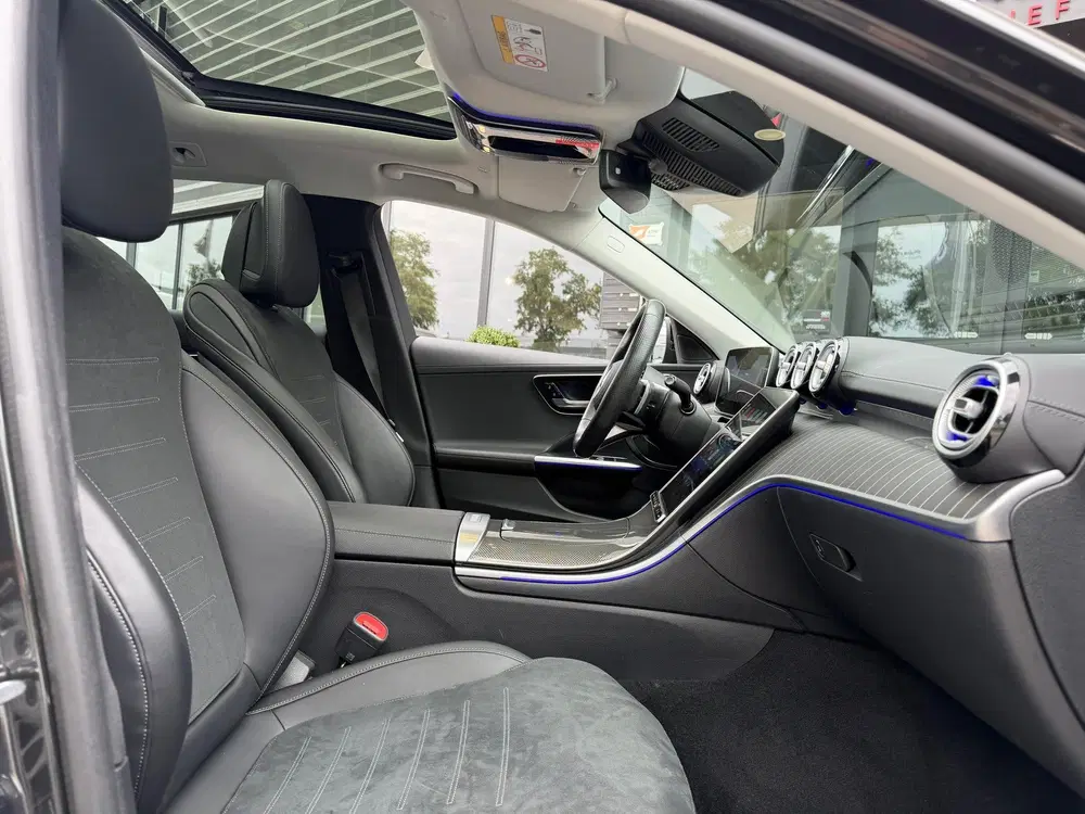 Mercedes-Benz C-Klasse 300 e AMG Line 313PK Pano uit 2023, foto 8