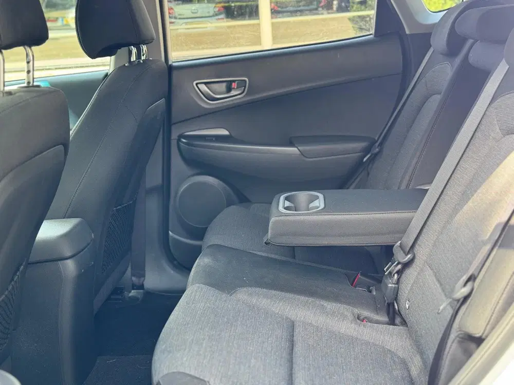 Hyundai KONA EV Comfort 39 kWh uit 2021, foto 12