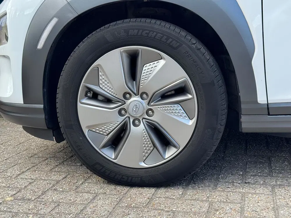 Hyundai KONA EV Comfort 39 kWh uit 2021, foto 6