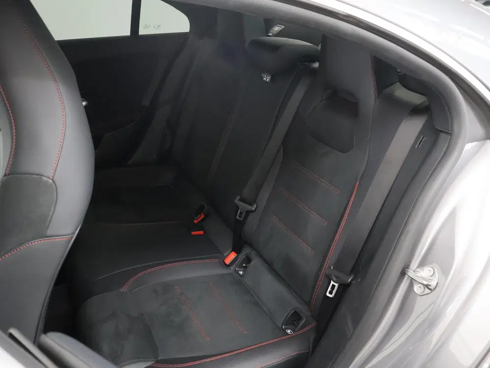 Mercedes-Benz CLA 250 Premium uit 2020, foto 11