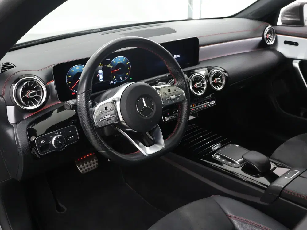 Mercedes-Benz CLA 250 Premium uit 2020, foto 7