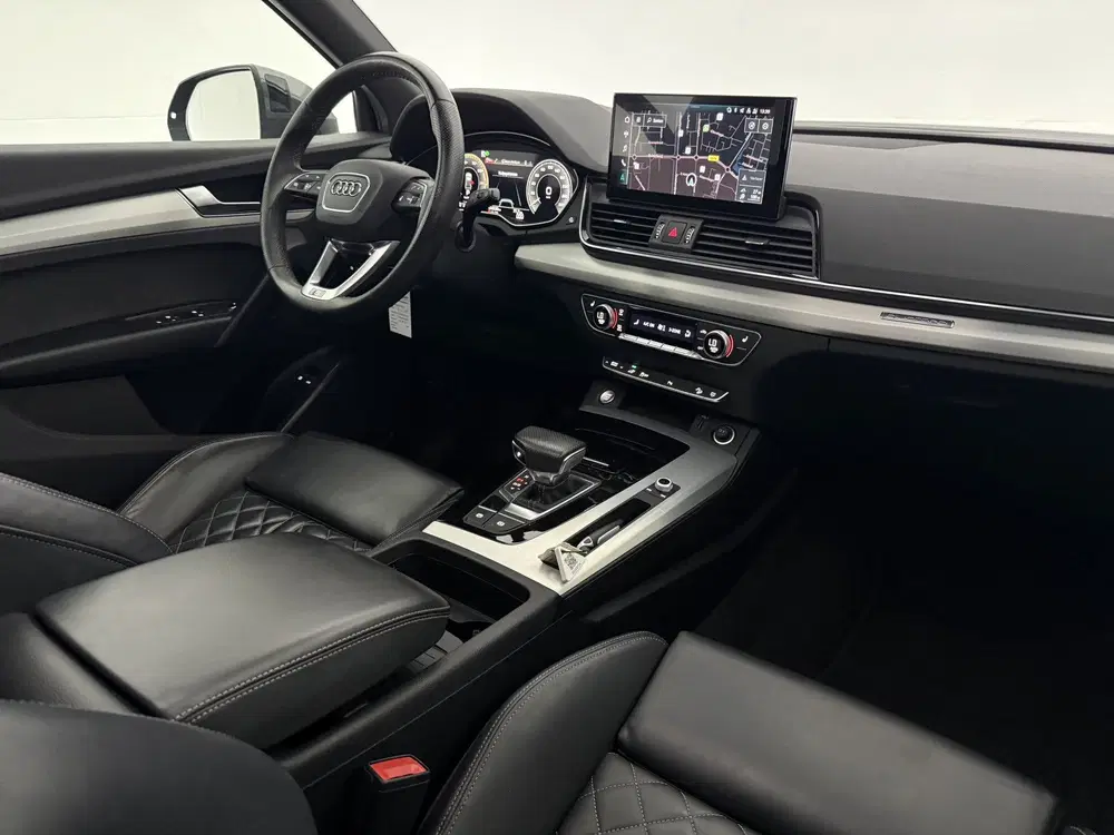 Audi Q5 55 TFSI e Quattro S-Line uit 2021, foto 13