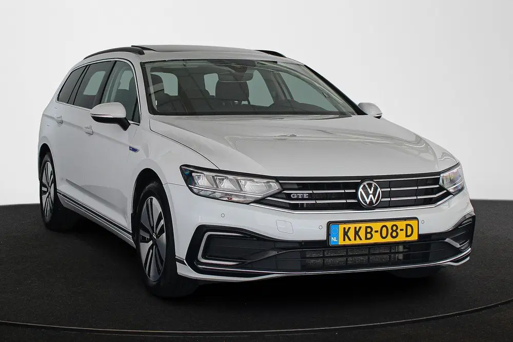 Volkswagen Passat 1.4 TSI PHEV GTE Panoramadak Stoel uit 2022, foto 2